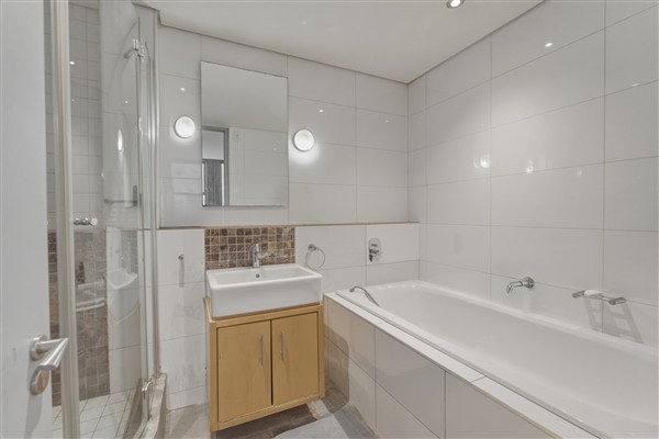 1 Bedroom Property for Sale in Cape Town City Centre Western Cape